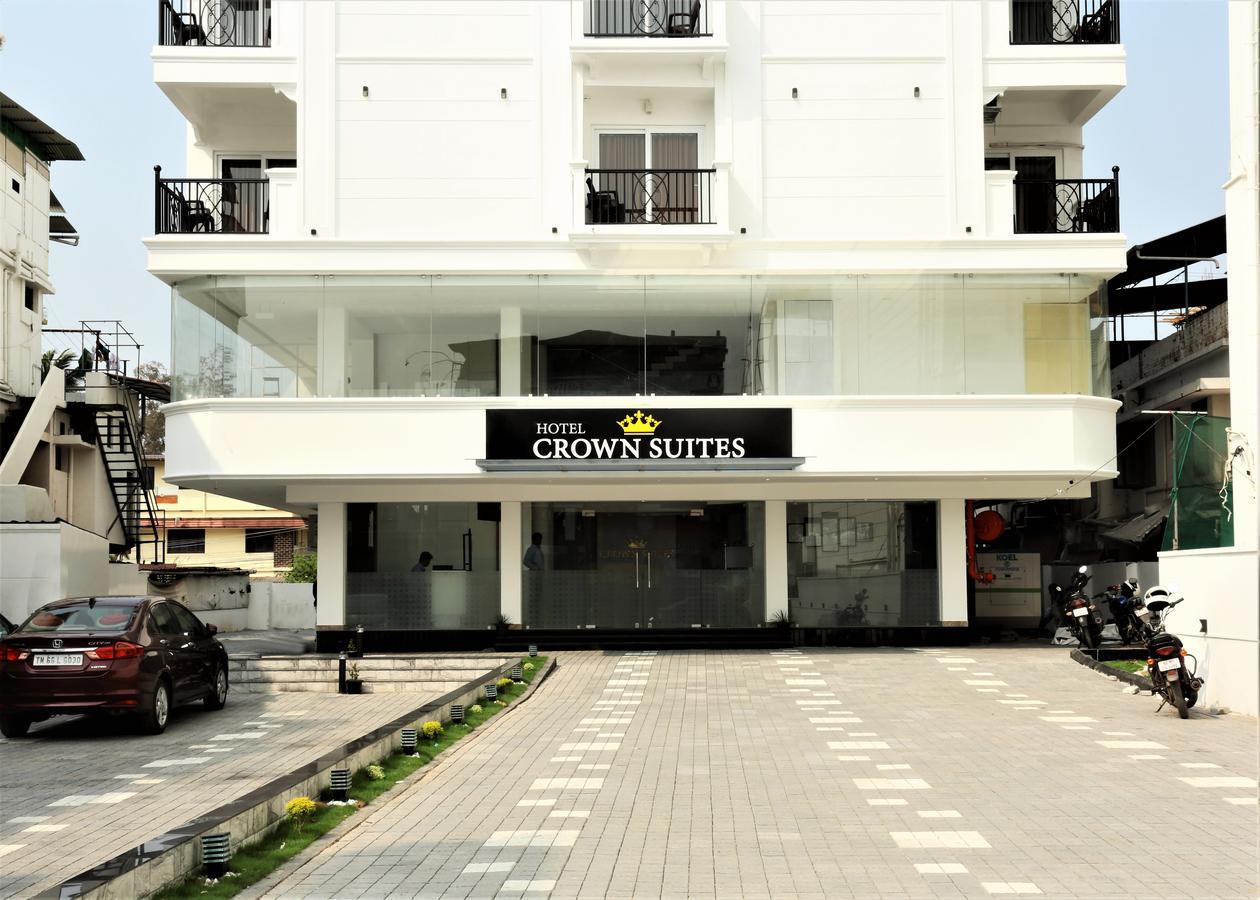 Hotel Crown Suites Kochi Ngoại thất bức ảnh