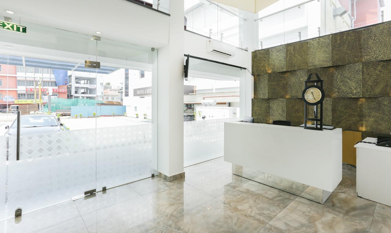 Hotel Crown Suites Kochi Ngoại thất bức ảnh