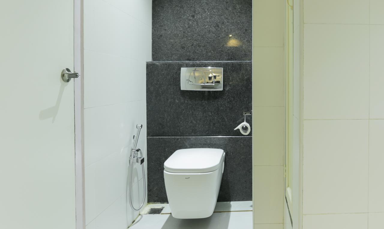 Hotel Crown Suites Kochi Ngoại thất bức ảnh