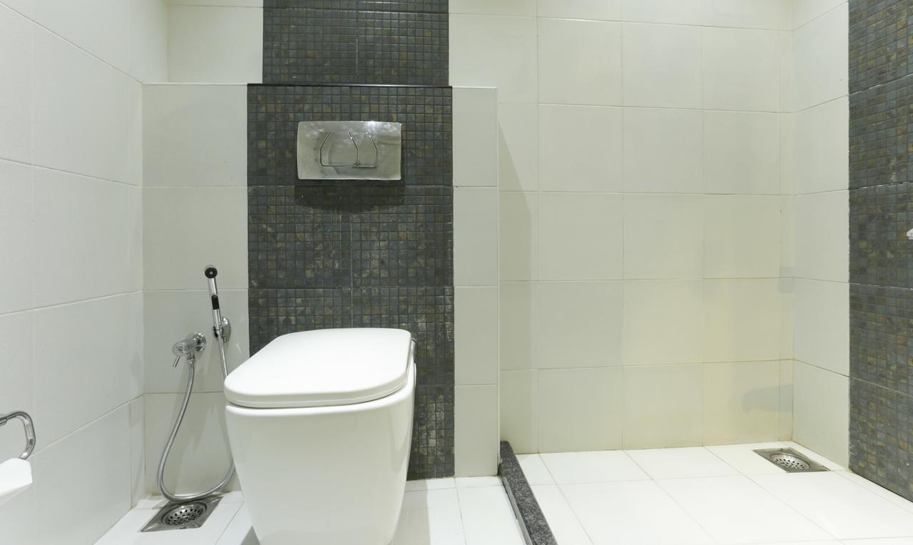 Hotel Crown Suites Kochi Ngoại thất bức ảnh
